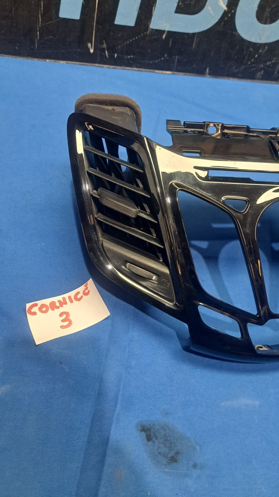 Cor 3 cornice autoradio bocchette aria Ford fiesta dal 2013