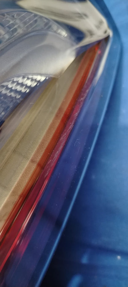 F Ford 69 - Fanale posteriore stop Ford Kuga III interno destro 2023 con graffio