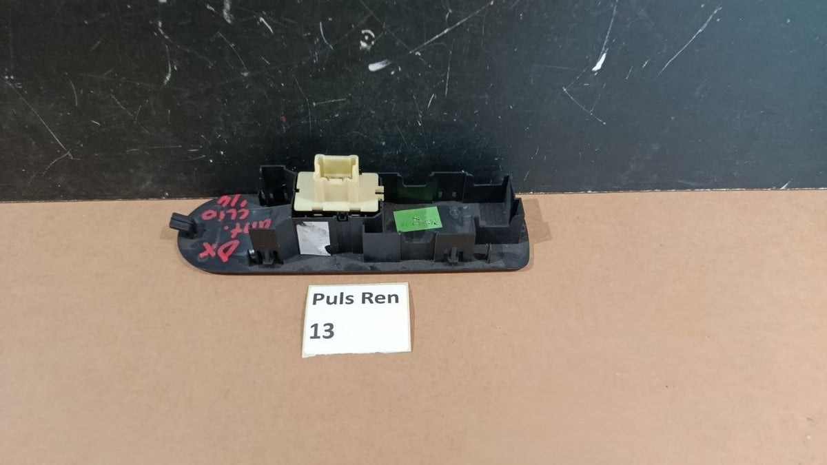 Puls Ren 13 - Pulsantiera  Anteriore Destra Renault Clio 2012 2015