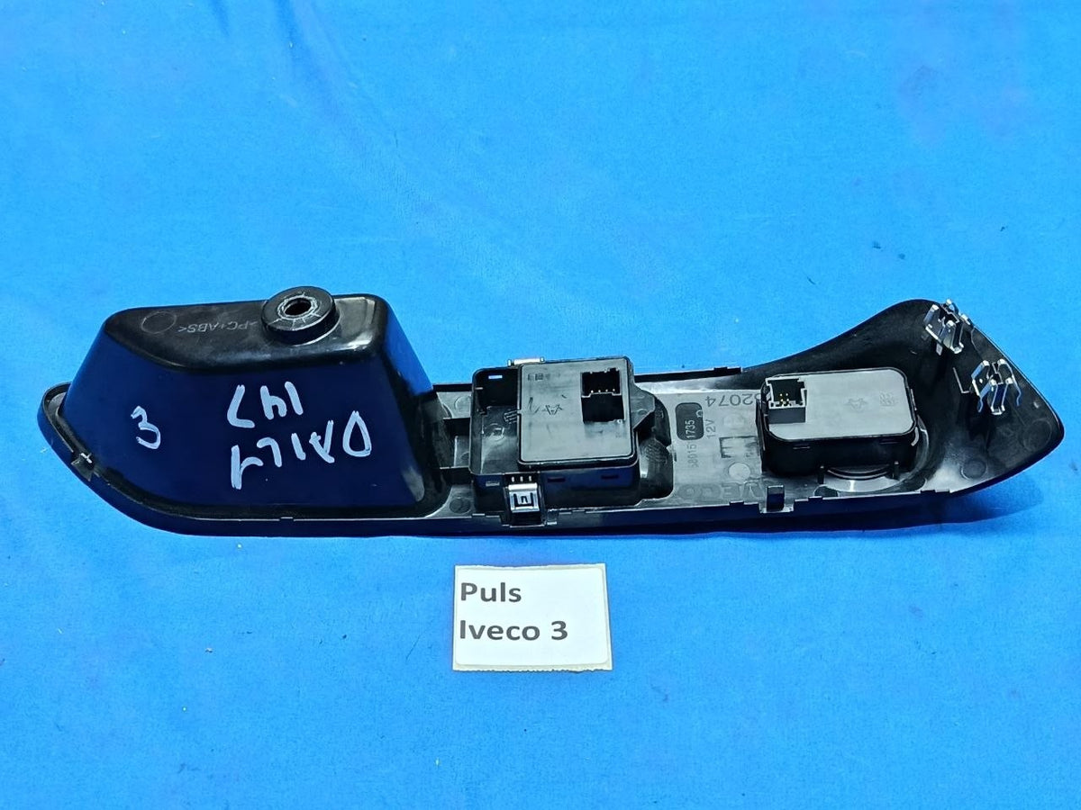 Puls Iveco 3 - Pulsantiera Completa Anteriore Sinistra Iveco Daily MK5 dal 2014