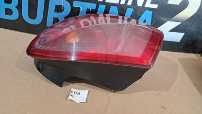 F fiat 71 Fanale posteriore sinistro fiat bravo con difetto