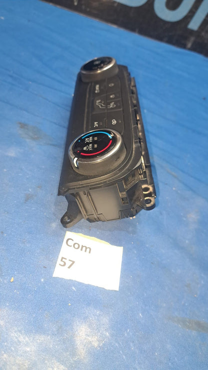 Com 57 Comandi aria Ford Fiesta dal 2017 in poi cod E1165171h