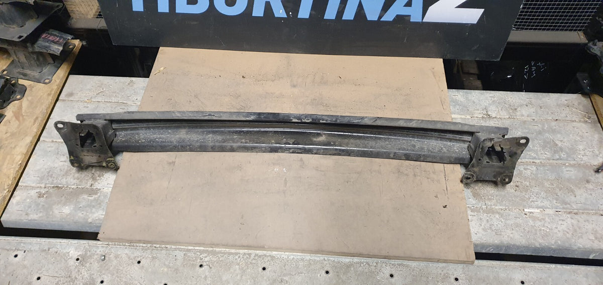 Traversa rinforzo paraurti posteriore  Volkswagen Golf V