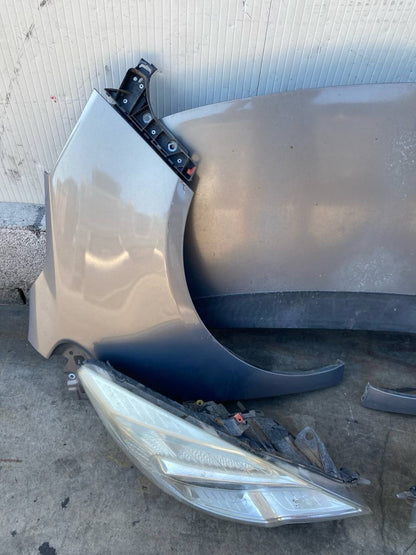 Pezzi Muso Opel Meriva dal 2009 1.4B senza paraurti parafango sinistro abbozzato
