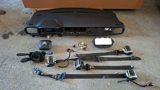 Cruscotto con moduli Land Rover Evoque con piccola bruciatura dal 2014