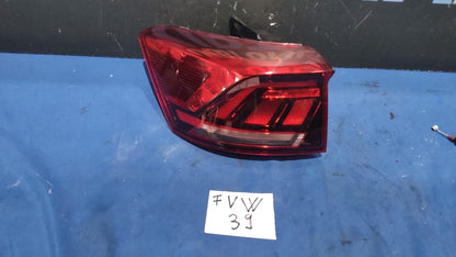 fanale posteriore esterno sinistro  Volkswagen t roc 2018 in poi fvw39
