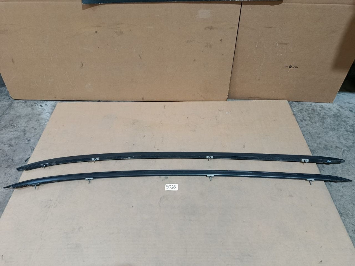 Bar 5026 - Barre longitudinali tetto portapacchi Opel Astra J SW 2010 2015