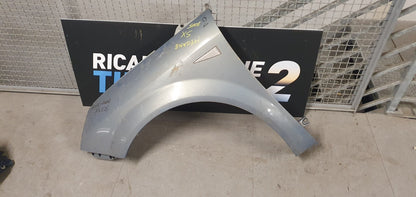 Parafango Anteriore Renault Megane sinistro dal 2005