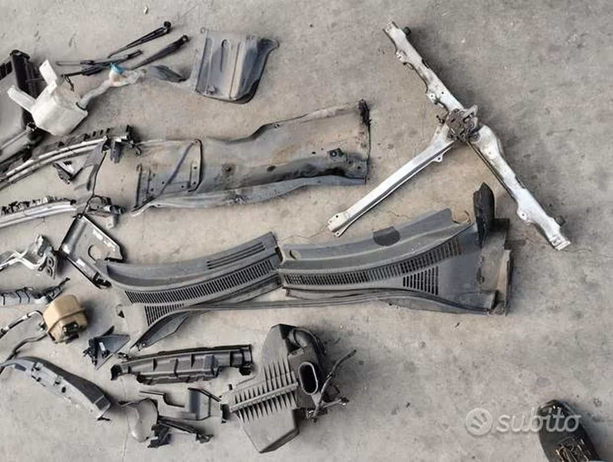Muso completo musata Suzuki swift 1.3b dal 2004 senza faro sinistro
