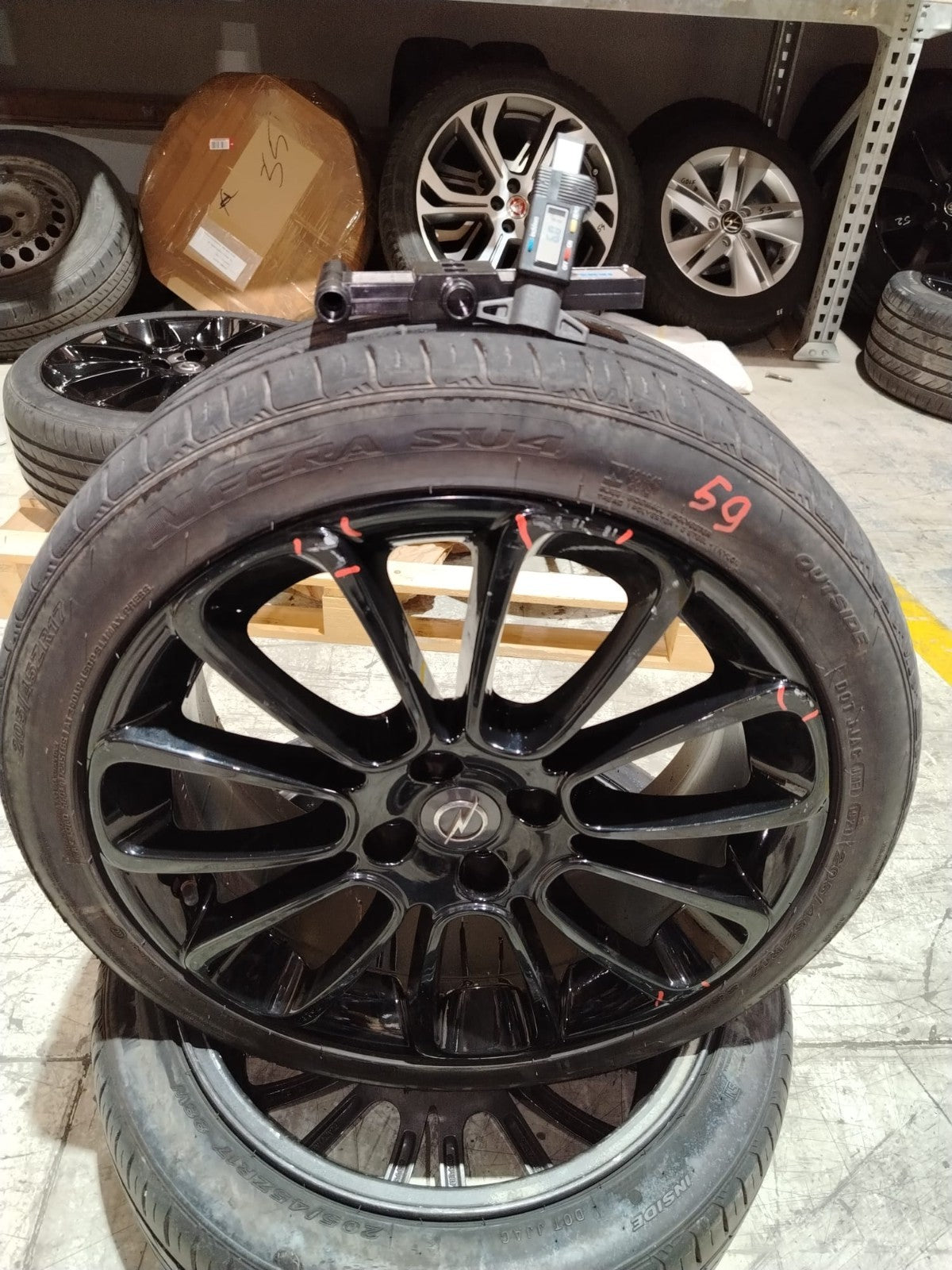 Cer 59 - Cerchi e gomme Treno completo Opel Adam Gomme Nexen 205 40 zr17 88v