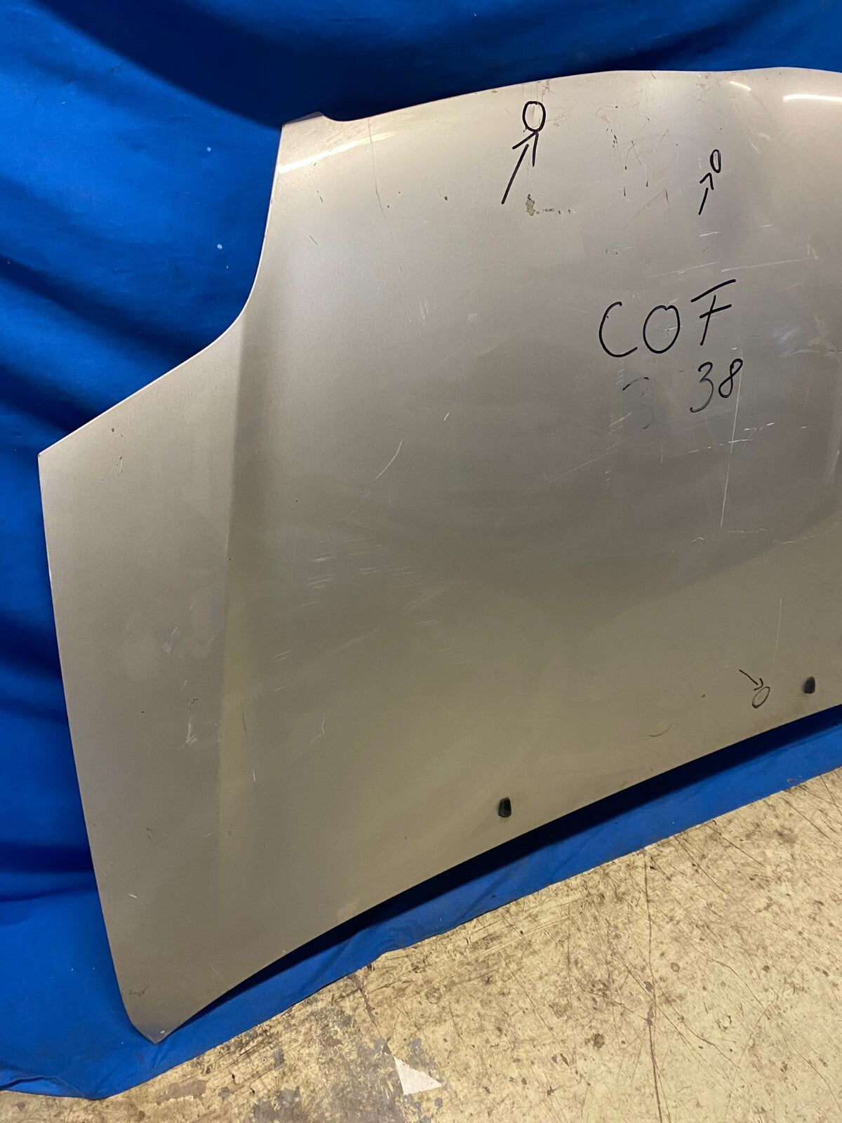 Cof 38 - Cofano Anteriore Toyota Corolla Anno 2004 con qualche difetto