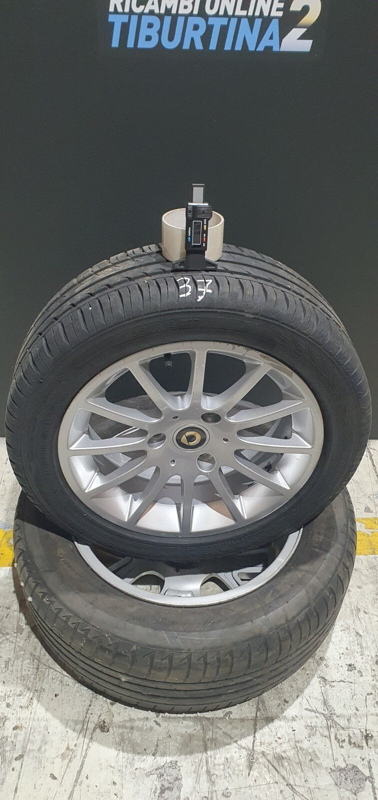 Cerchi e gomme 4 cerchi per Smart con  gomme continental