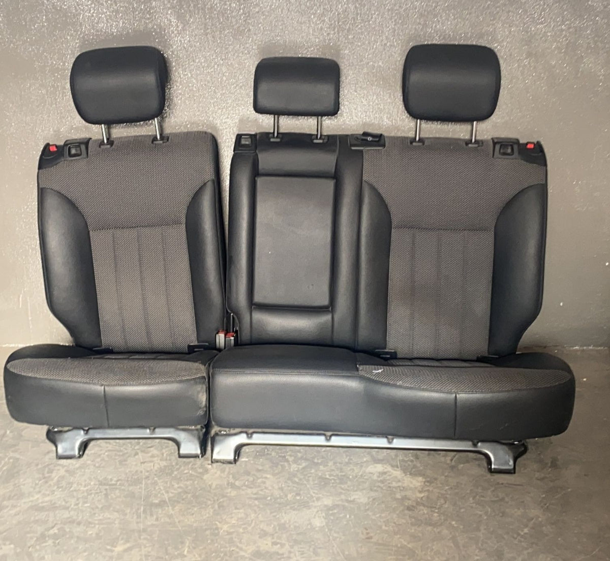 Tappezzeria Mercedes classe a W176 pelle laterale e stoffa al centro