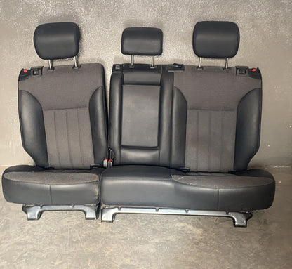 Tappezzeria Mercedes classe a W176 pelle laterale e stoffa al centro
