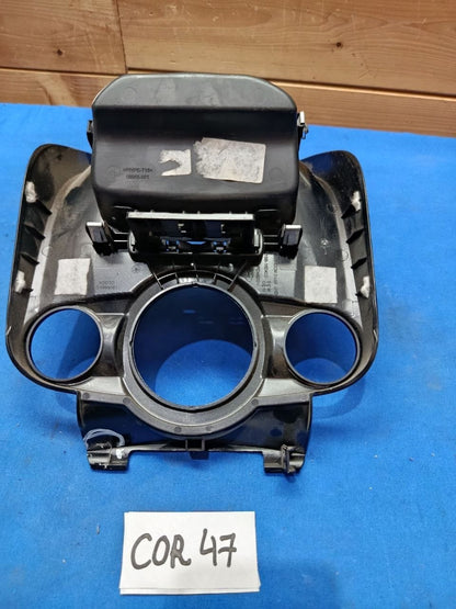 Cor 47 - Cornice Rivestimento consolle centrale Ford Fiesta graffiata
