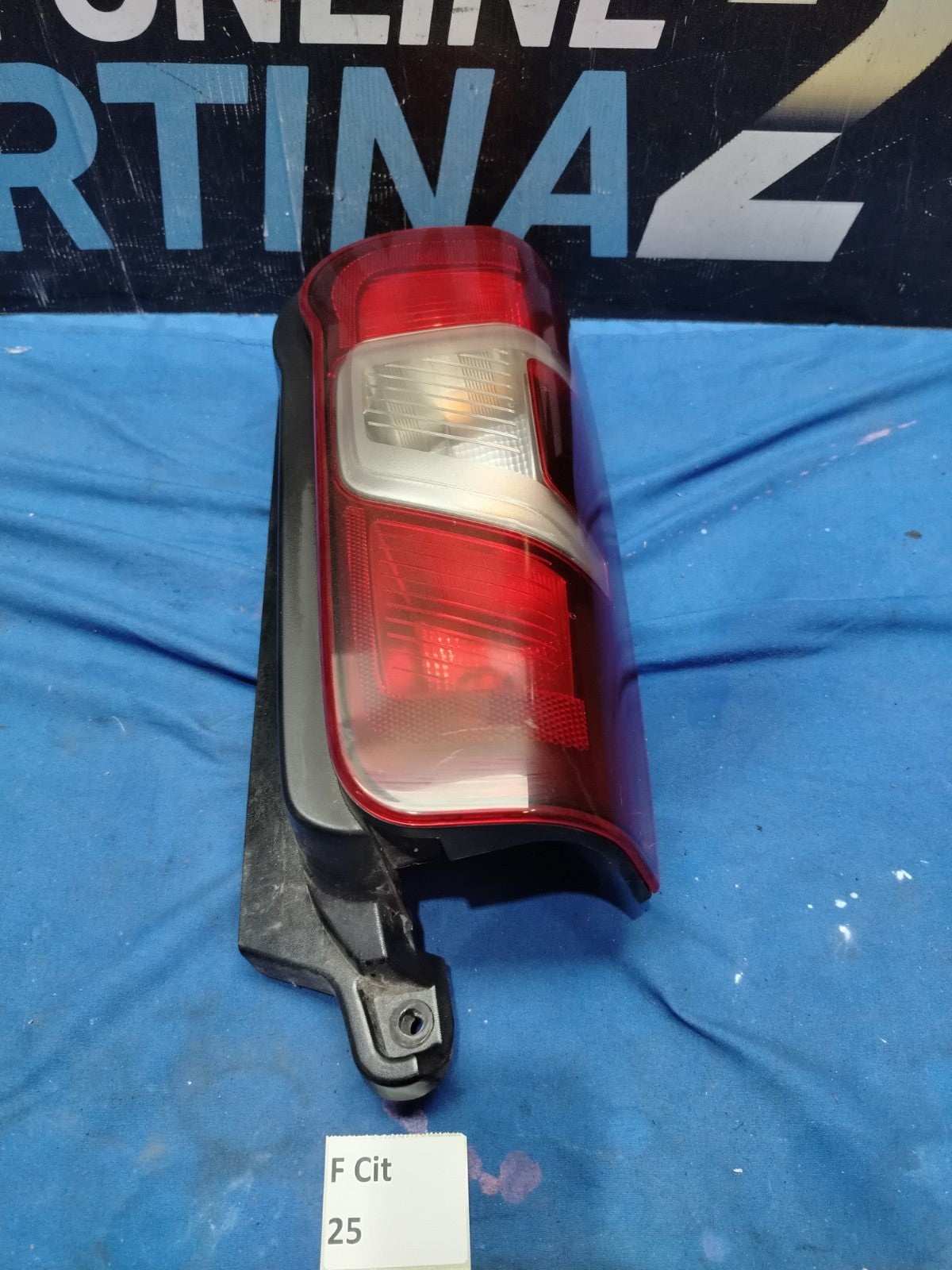 F Cit 25 - Fanale posteriore stop Citroen Berlingo sinistro 2018 2024