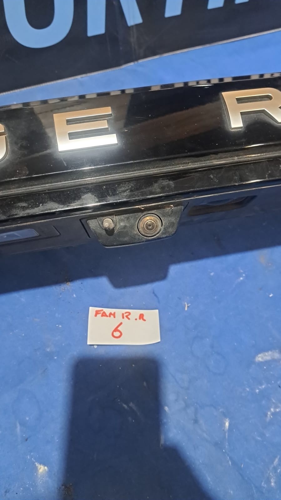 FRange 6 Modanatura con maniglia  telecamera e fanali Range rover evoque 2021