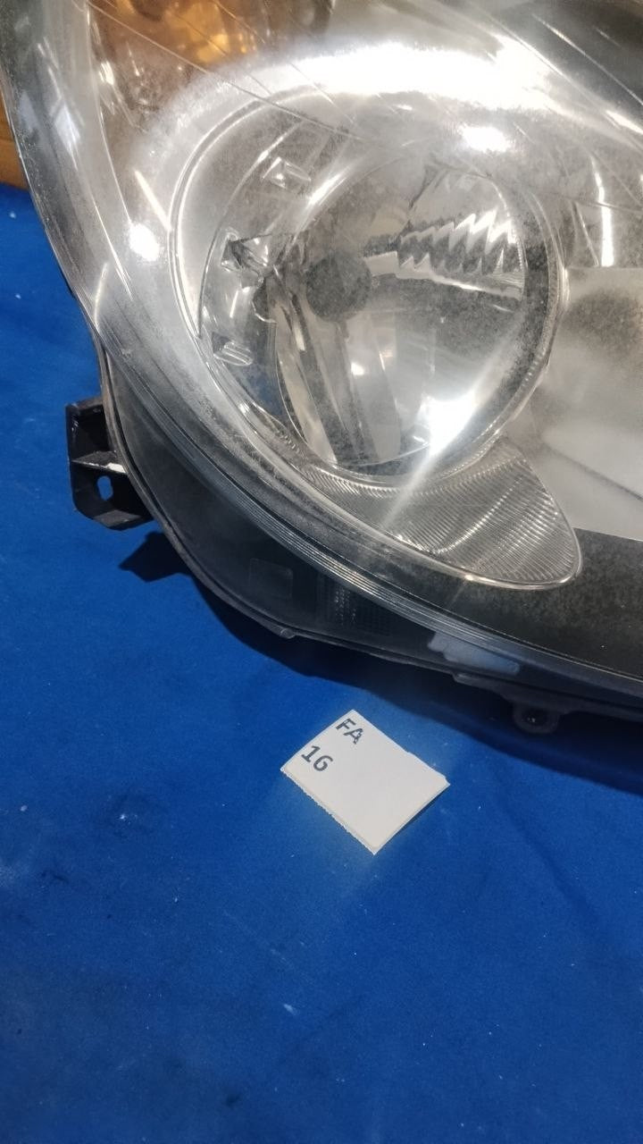 Fa 16 faro anteriore destro Opel Corsa d 2006 danneggiato vedi foto