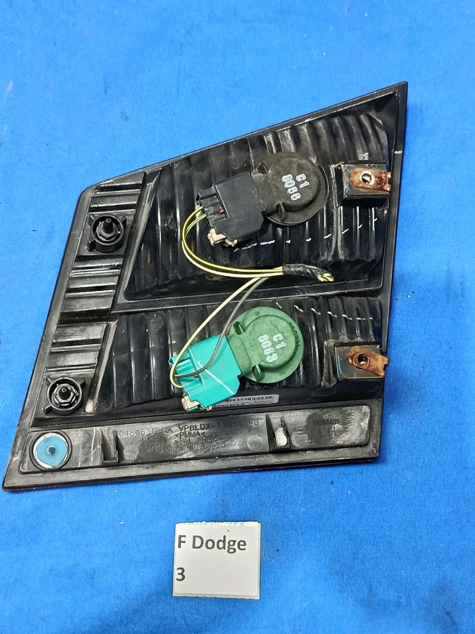 F Dodge 3 - Fanale posteriore stop interno sinistro Dodge Journey dal 2008