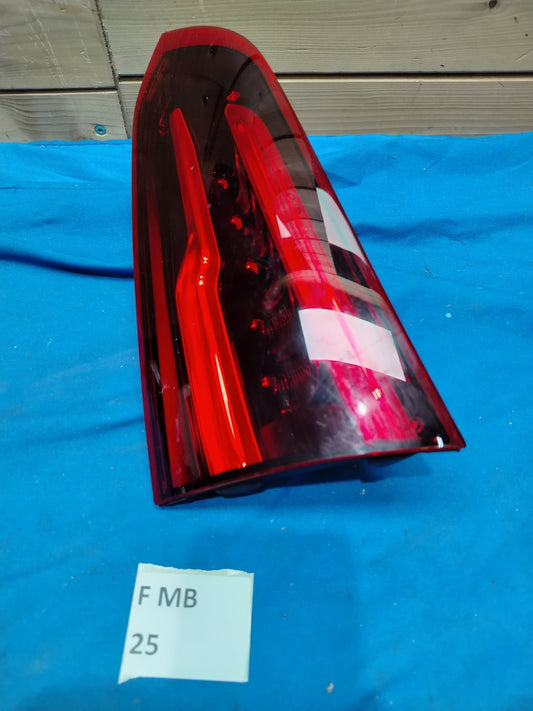 F MB 25 - Fanale posteriore stop interno destro led Mercedes Benz B W247