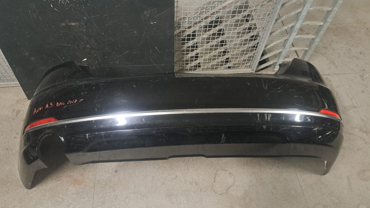 Par Audi 472 Paraurti posteriore Audi A 5 con fori per sensori parcheggio 2017