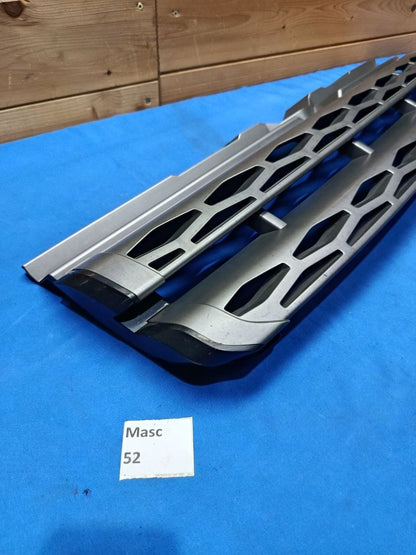Masc 52 - Mascherina Griglia Anteriore Range Rover Evoque 2011 2015