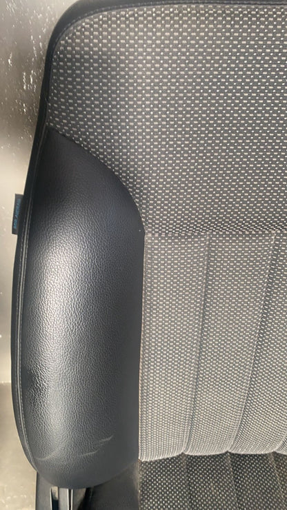 Tappezzeria Mercedes classe a W176 pelle laterale e stoffa al centro