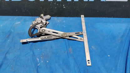 Alzacristalli anteriori destro con motorino Hyundai i20 dal 2008 al 2012 alz 89