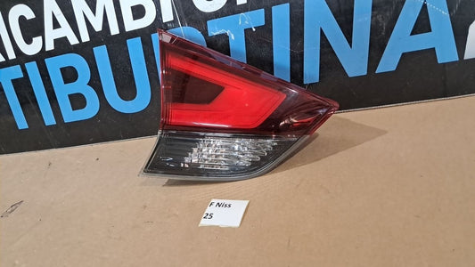 F Niss 25 Fanale posteriore sinistro Nissan x-trail dal 2020