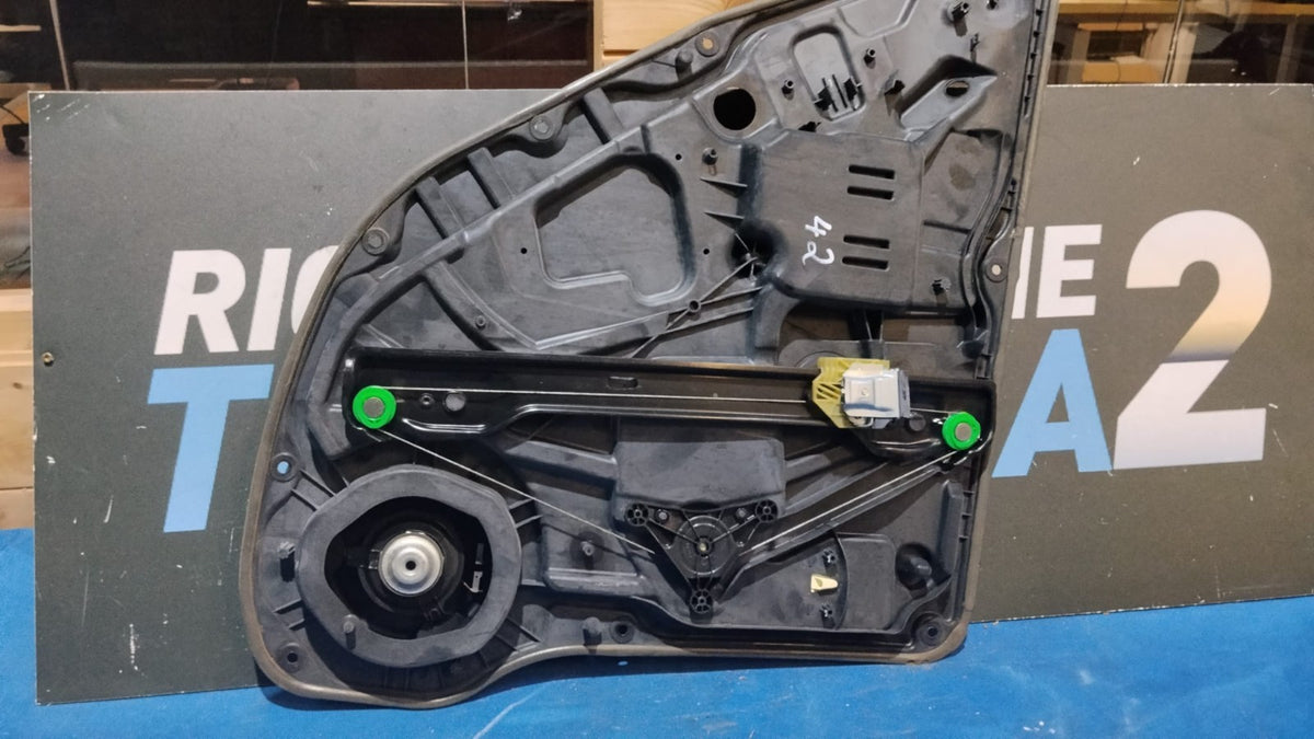 Alzacristalli posteriori con motorino destro Mercedes ml 166 dal 2012