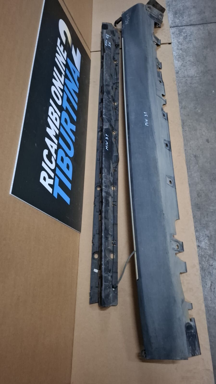 Minigonna sinistra Bmw X5 51177294379 dal 2013