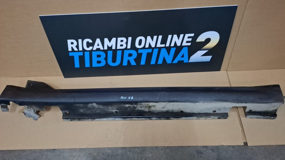 Minigonna Destra mini clubman cod 114129-10 anno 2009