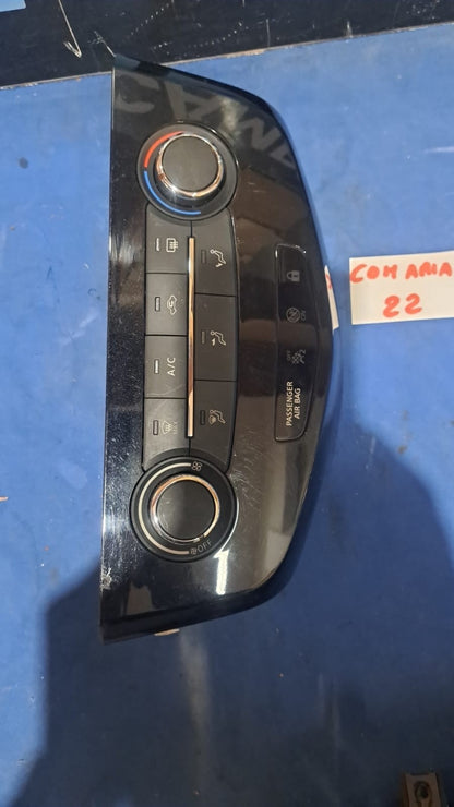 Com 22 Comandi clima aria interna Nissan qashqai anno dal 2014 al 2021