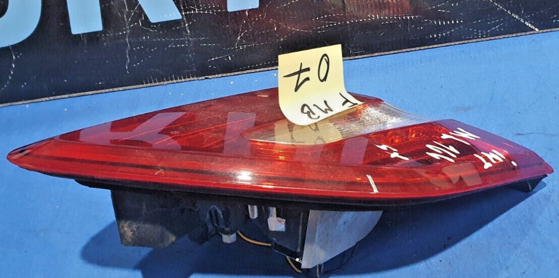 Fanale Posteriore Interno sinistro Mercedes ml 166 A1669068601