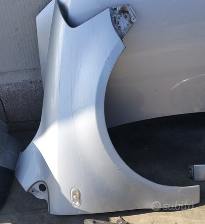 Muso completo musata Volkswagen Fox 1.4d 2005 in poi paraurti danneggiato