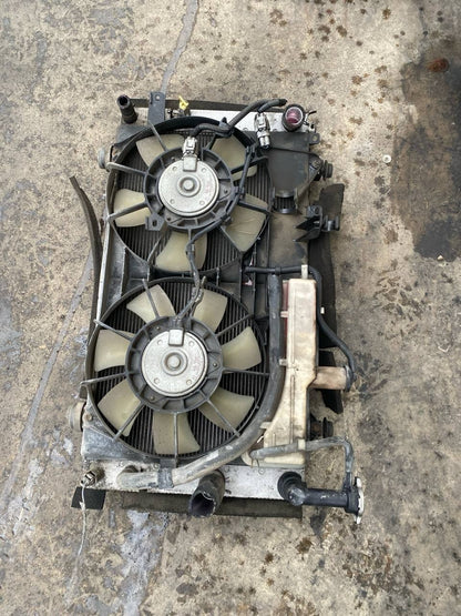 Muso completo musata Toyota Prius dal 2003 1.8 Bz Hybrid paraurti con difetto