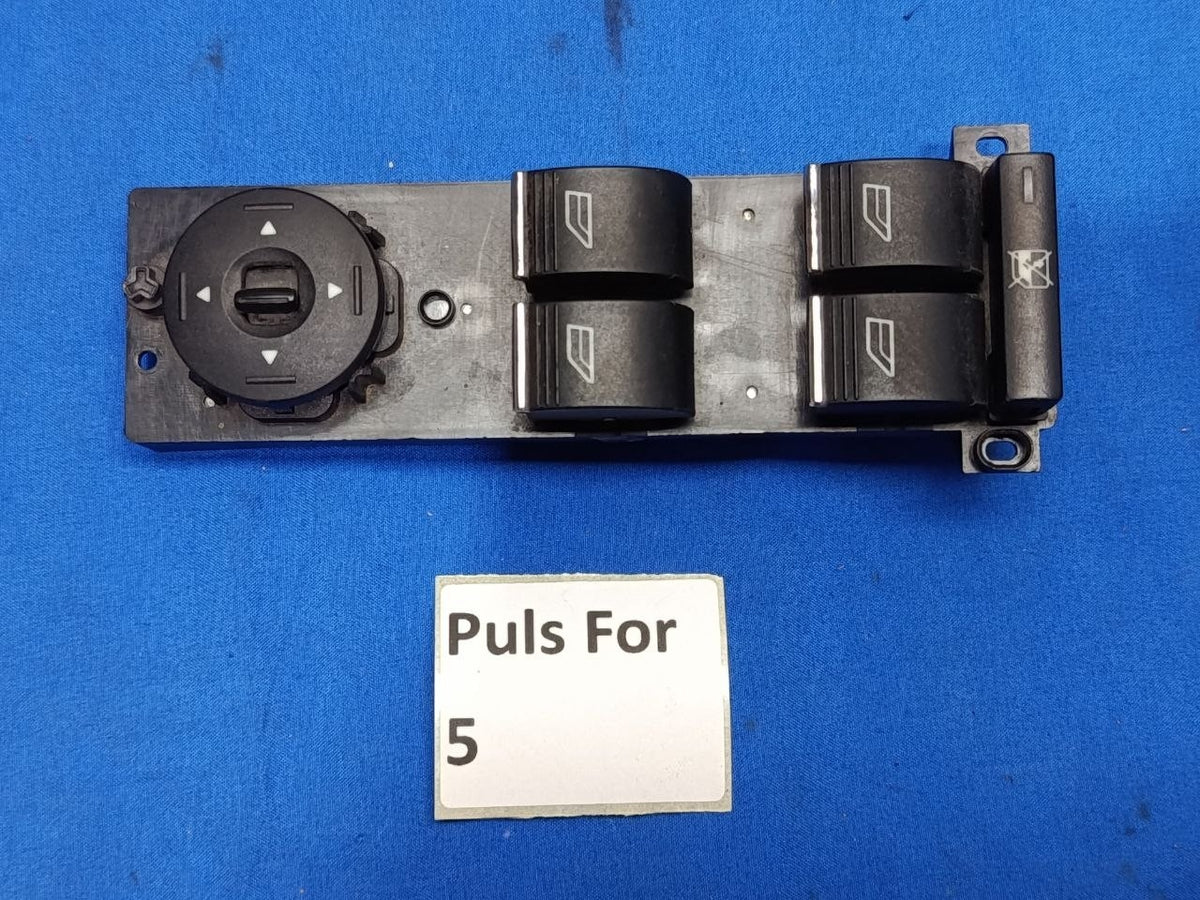 Puls For 5 - Pulsantiera Anteriore sinistra Ford Focus 2008 2012