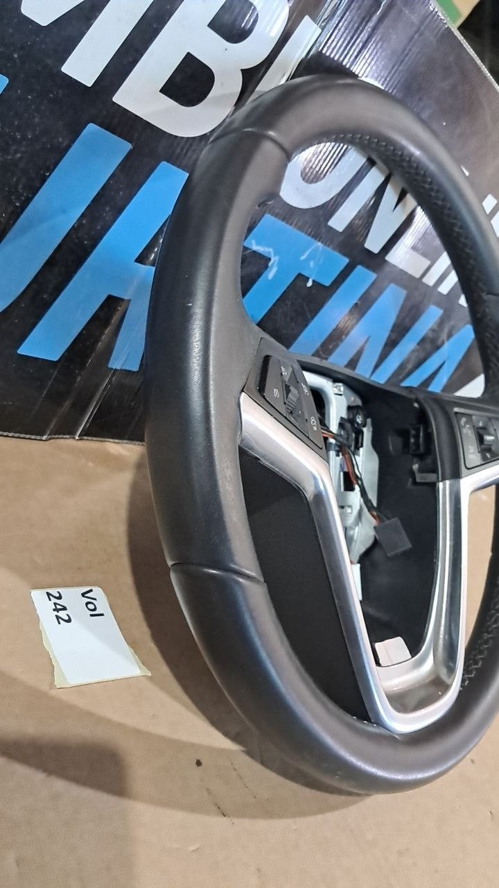 Vol 242 volante opel astra j