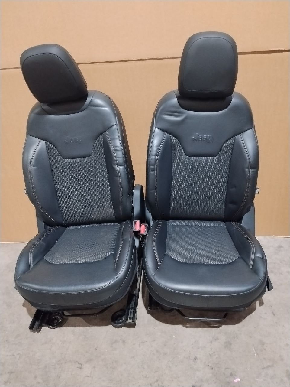 Tappezzeria jeep Compass 2017 stoffa e Pelle nera senza airbag