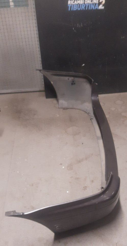 Par 131 paraurti posteriore Nissan serena 1994
