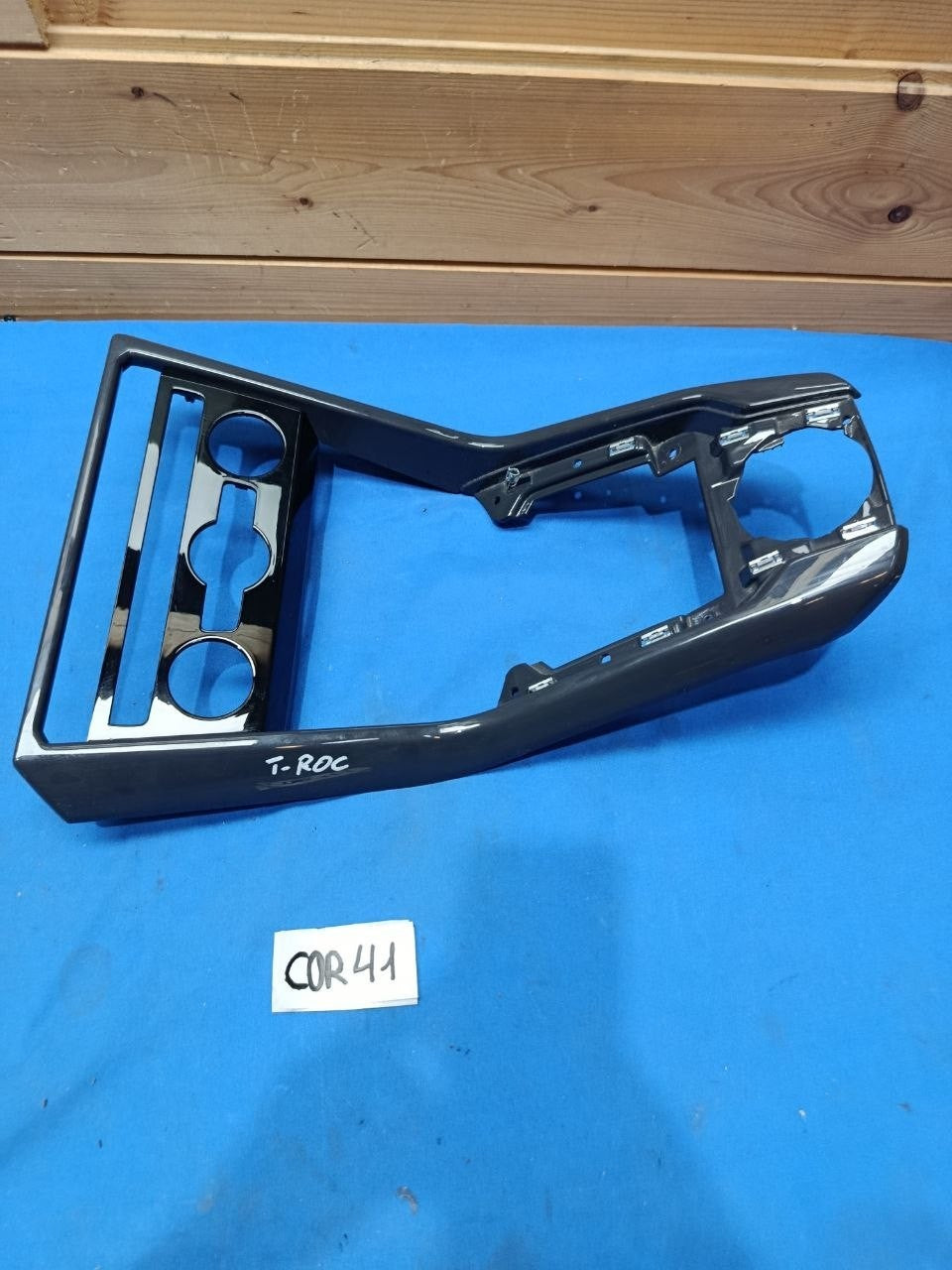 Cor 41 - Cornice rivestimento consolle tunnel centrale Volkswagen T Roc dal 2017