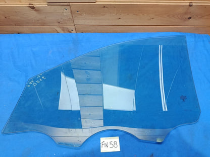 Fin 58 - Finestrino vetro scendente anteriore destro Mercedes Classe C W246