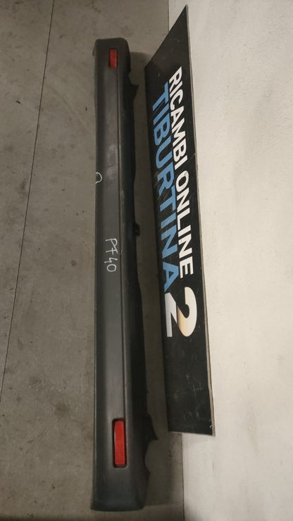 paraurti posteriore centrale  Opel Vivaro 2006-2014 piccolo spacco PF 40