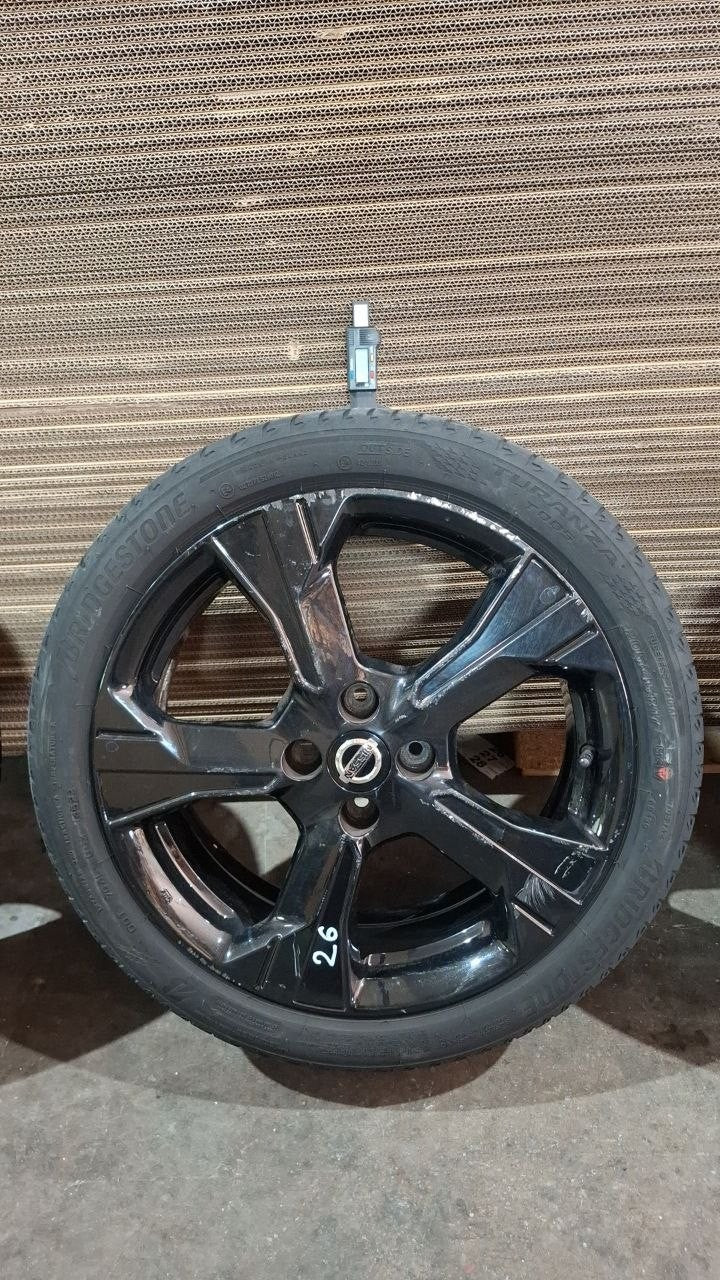 Cer 26 cerchi e gomme estive Bridgestone Nissan micra k14 205 45 r17 con sensori