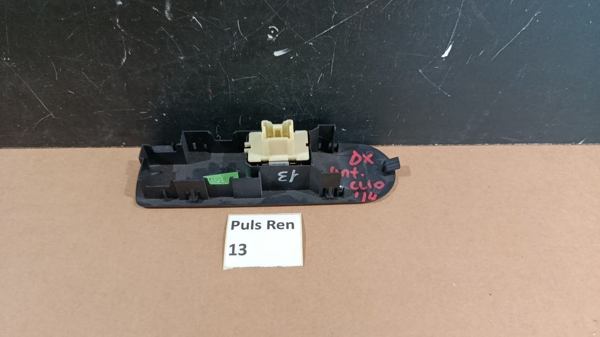 Puls Ren 13 - Pulsantiera  Anteriore Destra Renault Clio 2012 2015