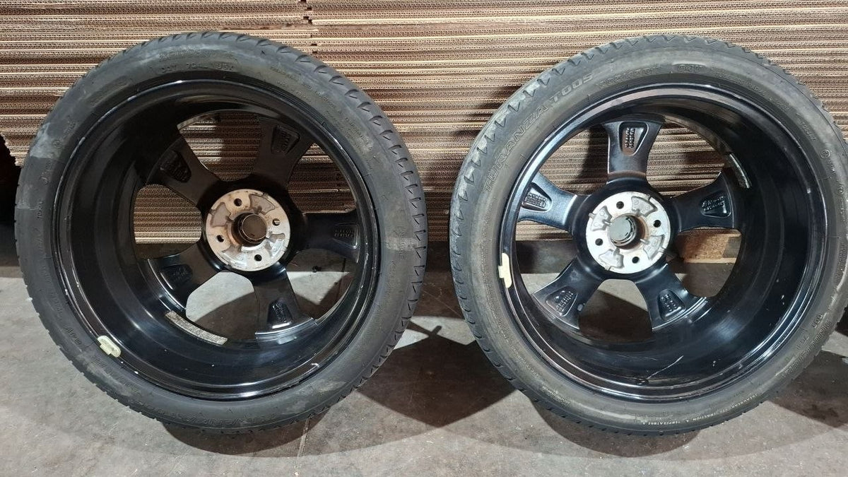 Cer 26 cerchi e gomme estive Bridgestone Nissan micra k14 205 45 r17 con sensori