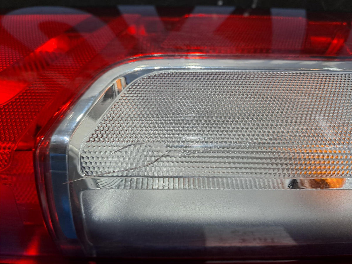 Fanale posteriore sinistro Fiat Ducato 2014 in poi (con crepa) - F FIAT 60