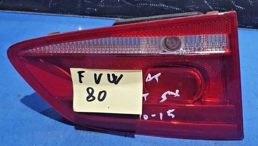 Fanale Posteriore Interno sinistro Volkswagen Passat 2010 - 2015