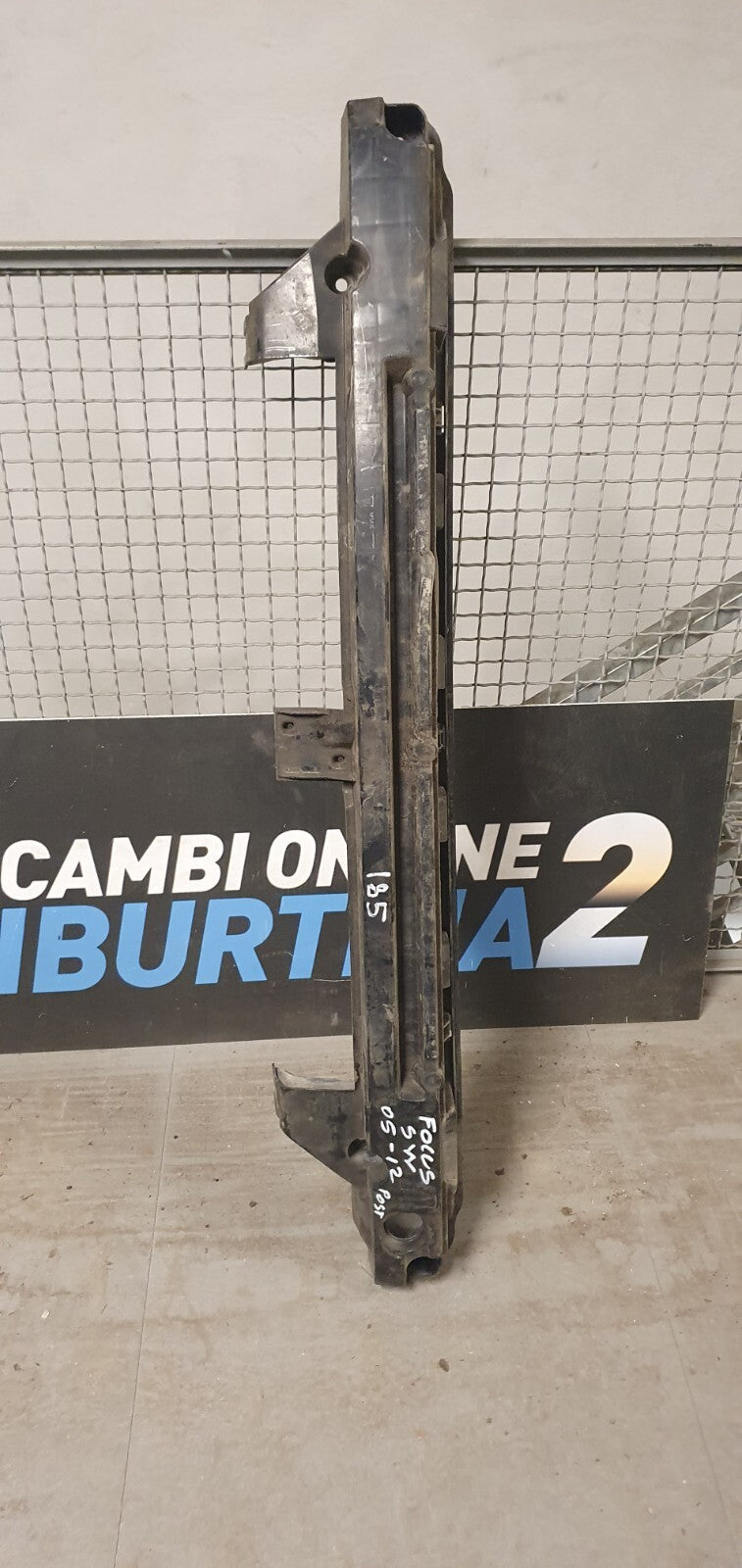Traversa rinforzo paraurti posteriore Ford Focus SW dal 2005 al 2012