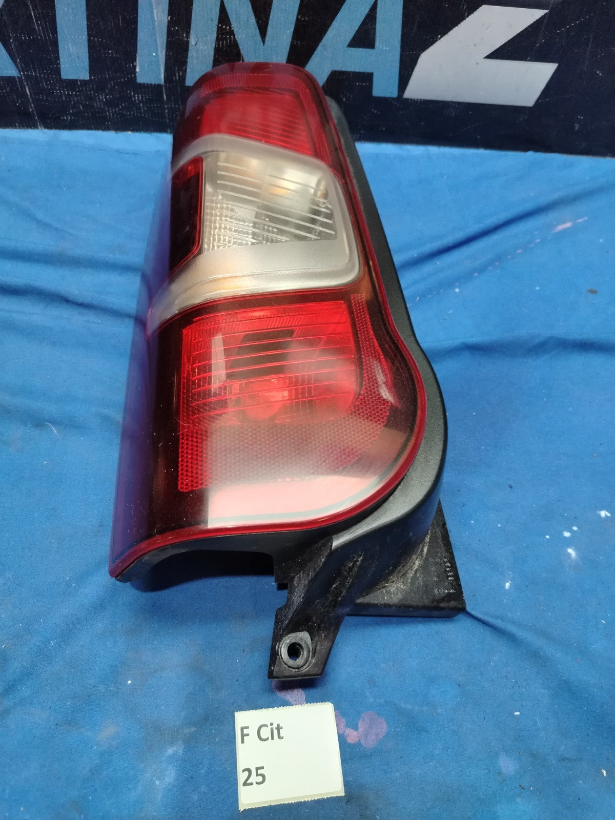 F Cit 25 - Fanale posteriore stop Citroen Berlingo sinistro 2018 2024